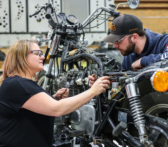 Restoring Classic Cars: The Growing Era of Replacement Auto Parts